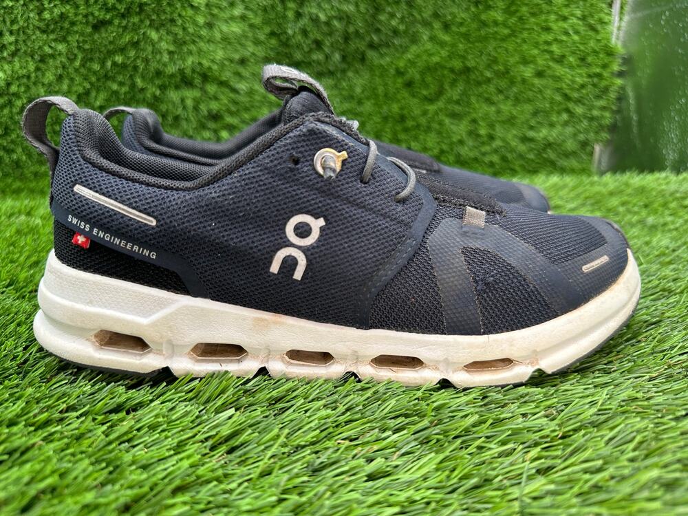 On Running Cloud Sky 3YD11440688 Athletic Sneaker Boys 5Y Blue Mesh Cushioned